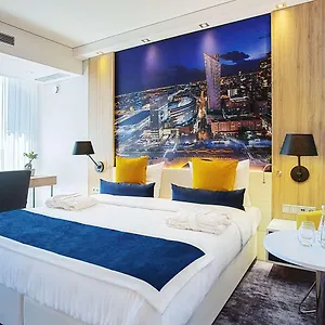 Hotel Golden Tulip Airport, Warschau