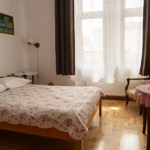 https://bb-kolory.krakowhotelspoland.com